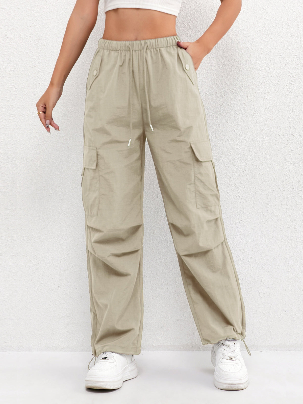 Relaxed Cargo Pants with Elastic Waist and Drawstring Hem